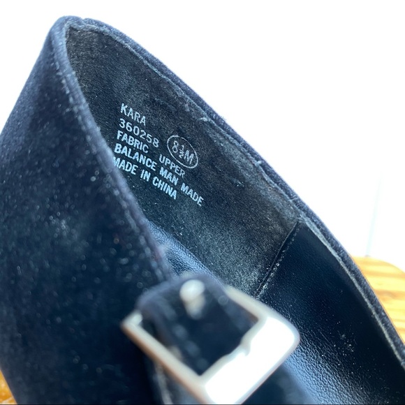 Kara - Picture 11 of 11